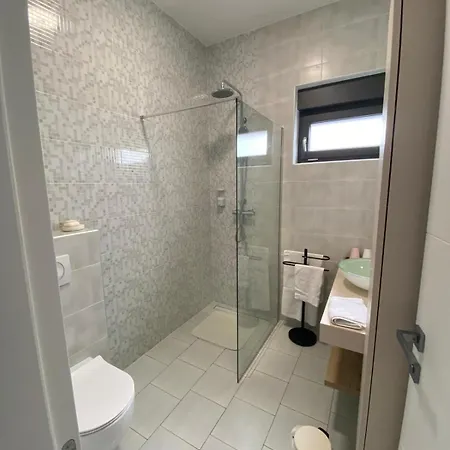 Ferienhaus Nika Peroj