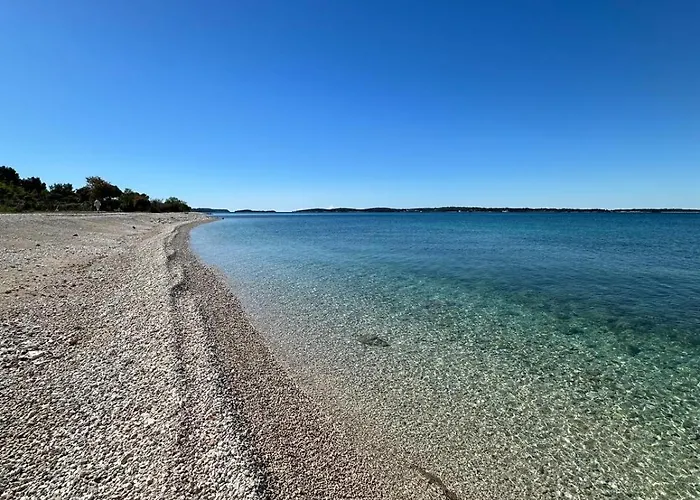 Σπίτι διακοπών Nika Peroj